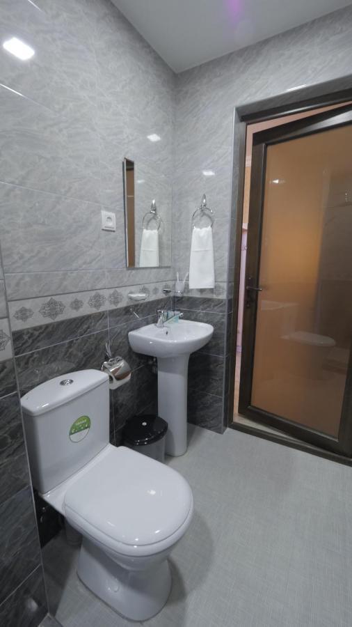 Gyumri Guest House Bagian luar foto