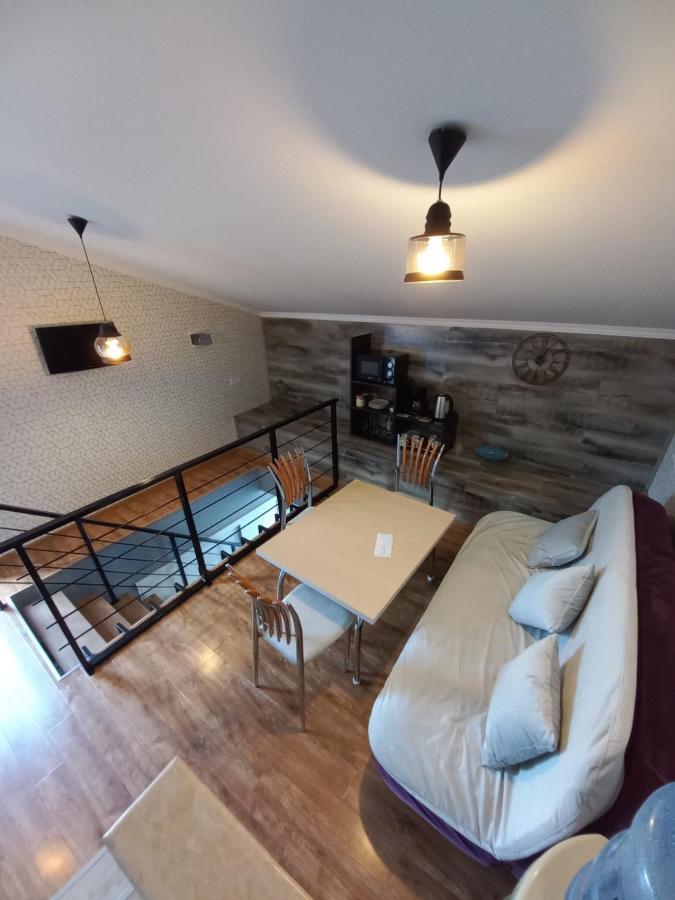 Gyumri Guest House Bagian luar foto