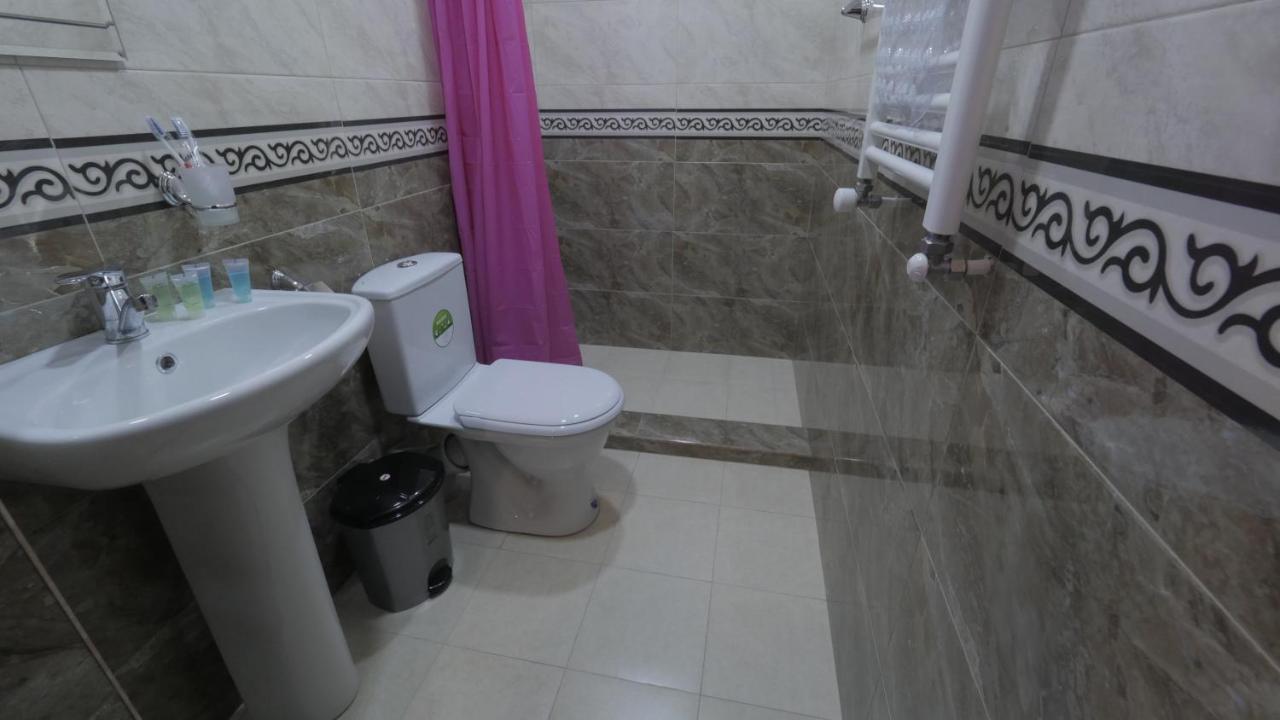 Gyumri Guest House Bagian luar foto