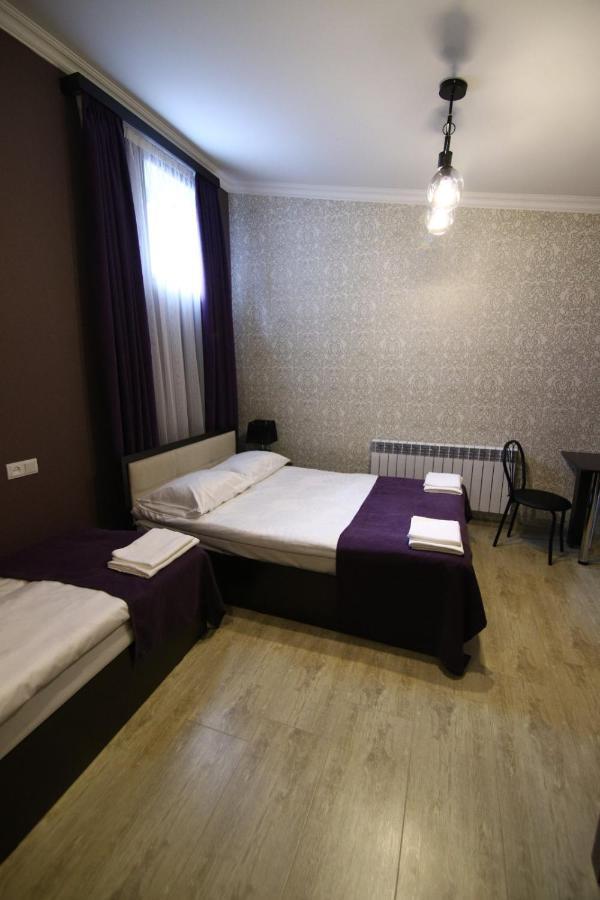 Gyumri Guest House Bagian luar foto